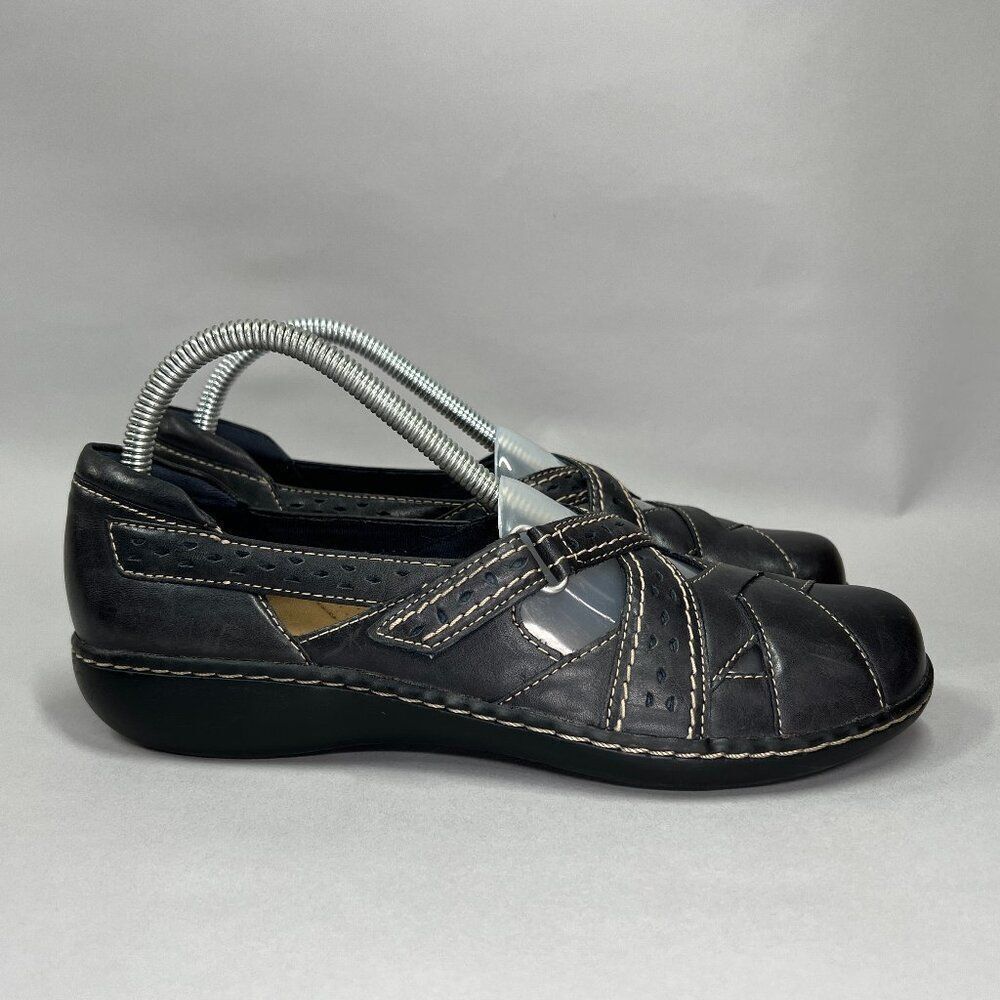 Clarks Women's Size 8.5 Blue Leahter Slip On Shoes‎